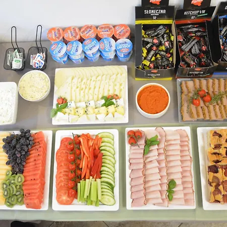 圣西蒙大教堂民宿 *