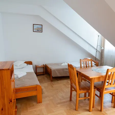 Goscinne Dom Sw. Szymona ホームステイ クラクフ