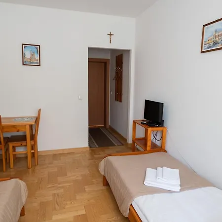 圣西蒙大教堂民宿