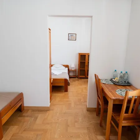 Goscinne Dom Sw. Szymona Ubytování v soukromí *