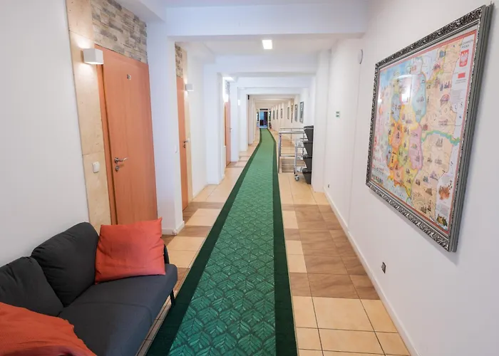 Goscinne Dom Sw. Szymona Cracovie