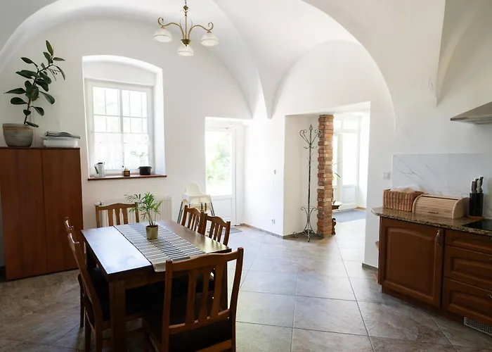 Goscinne Dom Sw. Szymona * Cracovie