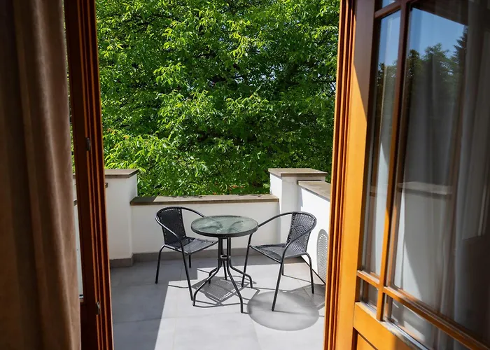 Goscinne Dom Sw. Szymona *