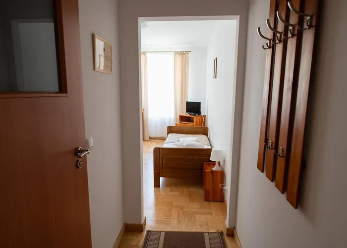 Goscinne Dom Sw. Szymona