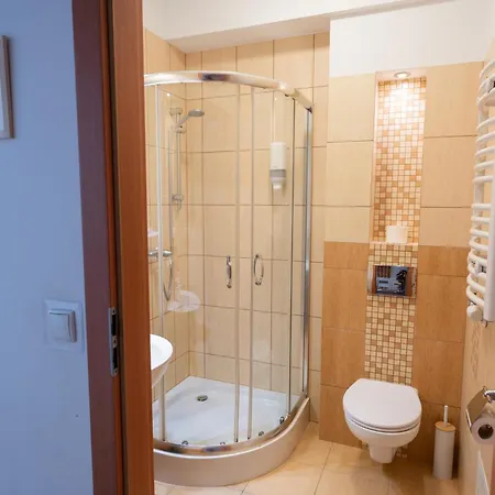 Goscinne Dom Sw. Szymona *