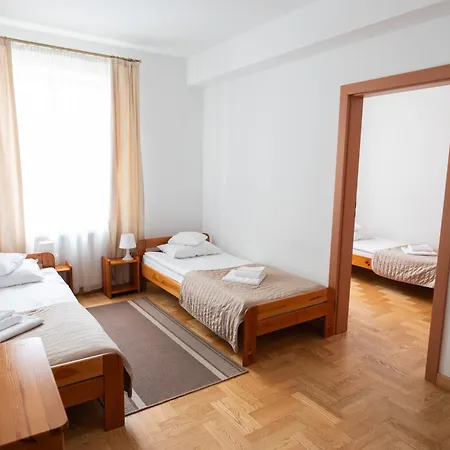 Goscinne Dom Sw. Szymona Δωμάτια σε οικογενειακή κατοικία *