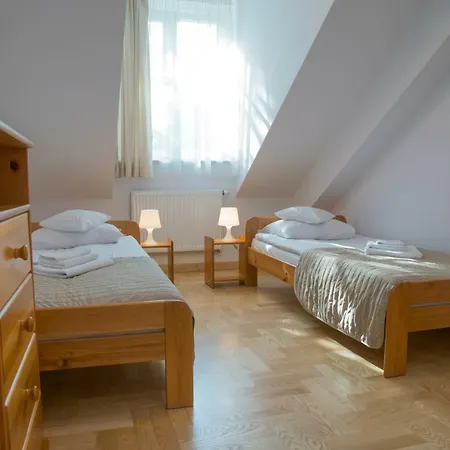 Goscinne Dom Sw. Szymona Δωμάτια σε οικογενειακή κατοικία *